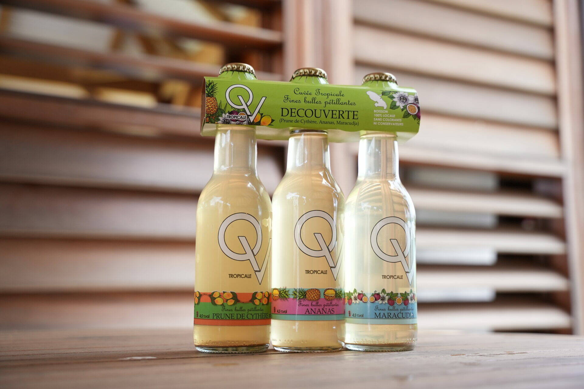 Trio de bouteilles de QV aux trois parfums existant