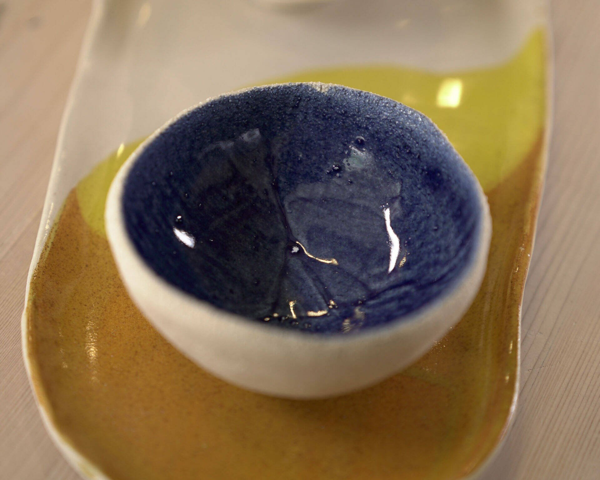 production-locale-martinique_saint-pierre_artisanat-dart_sable-et-cendre_poterie-apero_zoom.jpg